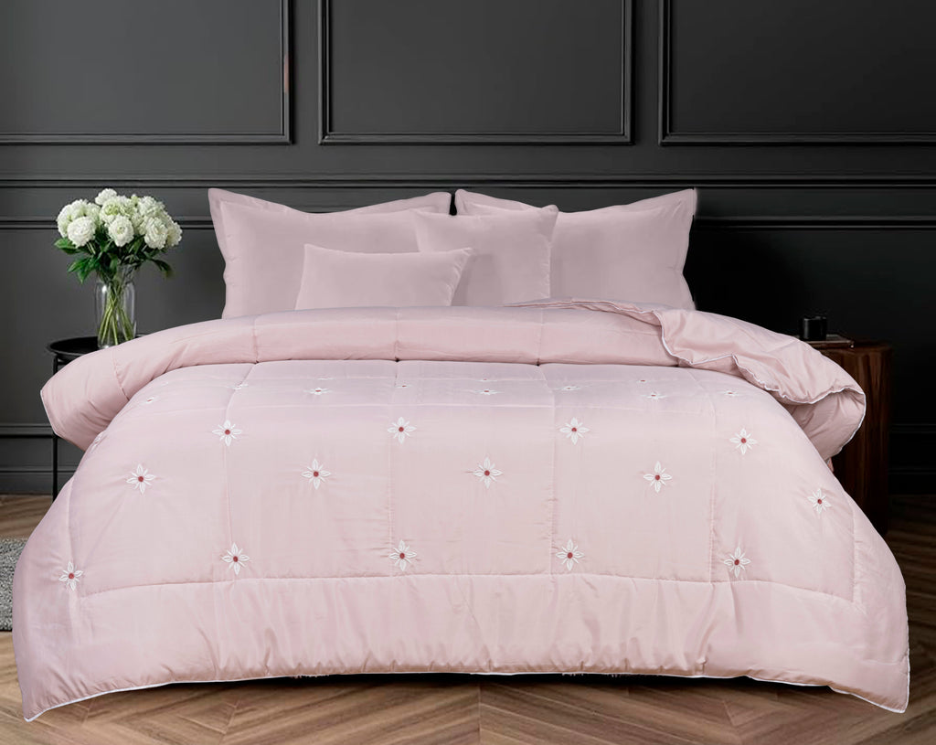 PARADISE HOME DECOR - Quilted premium embroidery leaf dotted comforter