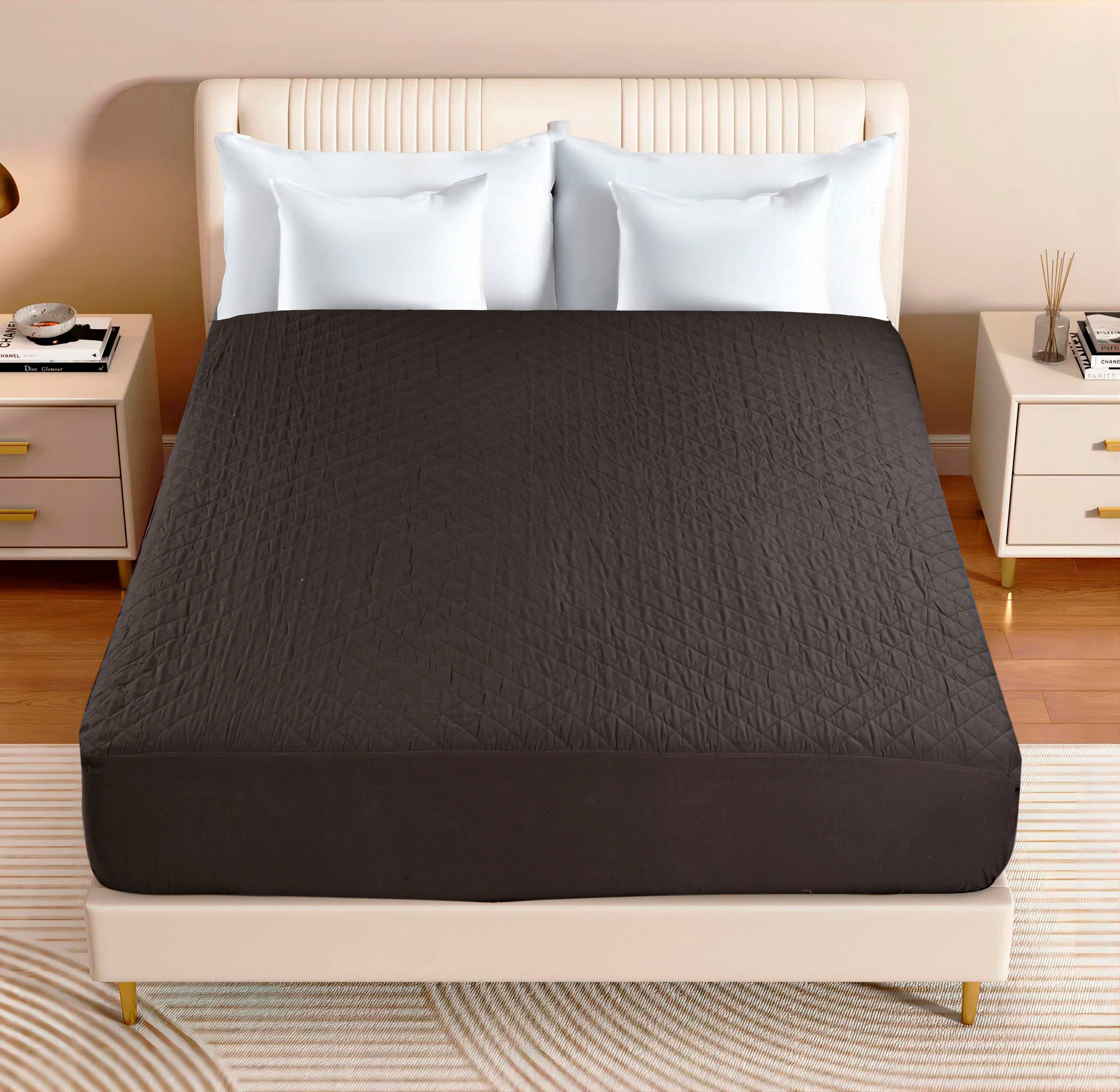 PARADISE HOME DECOR - Fitted Mattress Protector: Luxury Quilted Padding.