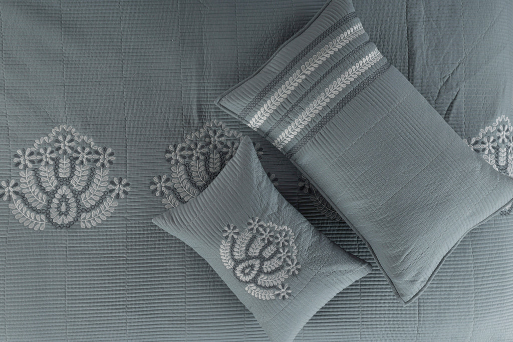PARADISE HOME DECOR - Heritage Embroidered Quilted Bedspread Set with Coordinated Pillow Covers & Cushions