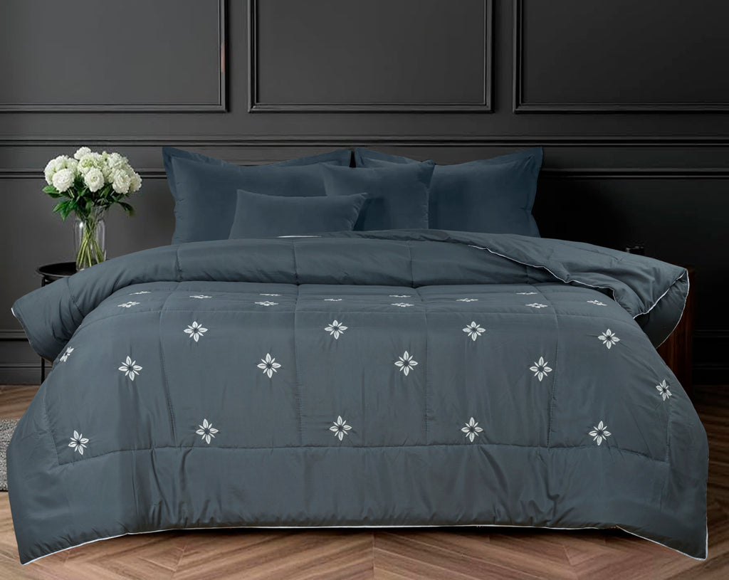 PARADISE HOME DECOR - Quilted premium embroidery leaf dotted comforter