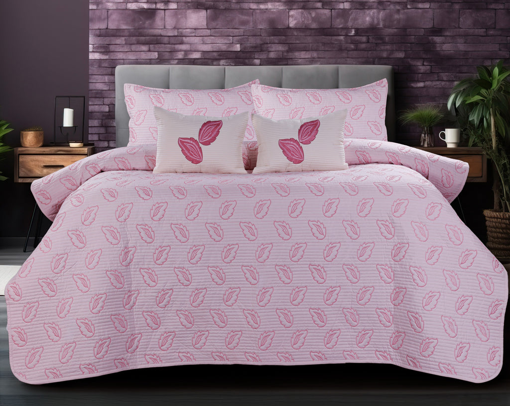 PARADISE HOME DECOR - Leaf Motif Quilted Bedspread Set with Coordinated Cushions & Pillow Covers
