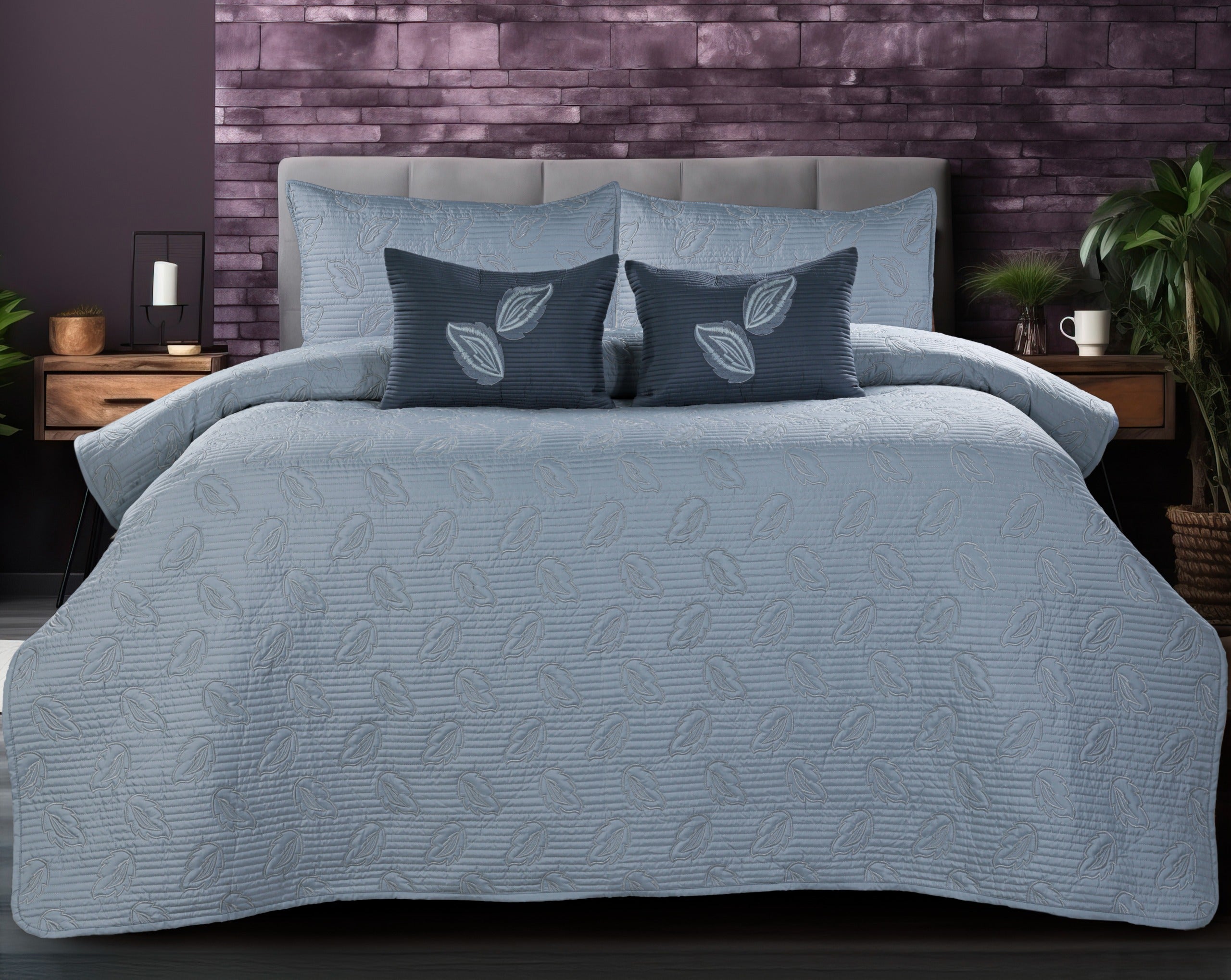 PARADISE HOME DECOR - Leaf Motif Quilted Bedspread Set with Coordinated Cushions & Pillow Covers